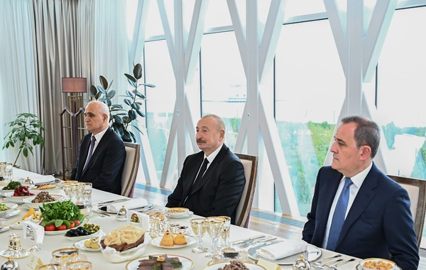 Prezident İlham Əliyev və Rusiyanın Çeçenistan Respublikasının başçısı birgə nahar ediblər