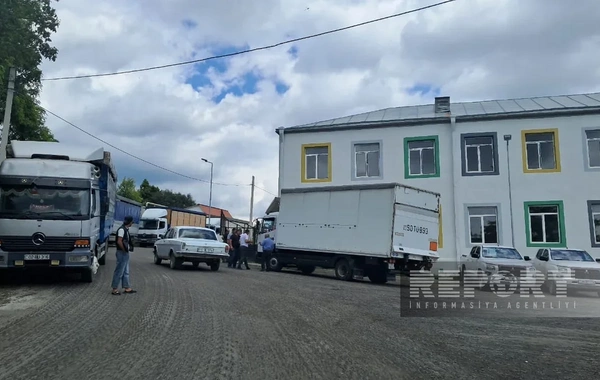 Beş kəndə yola salınan növbəti köç karvanları Ağdərəyə çatıb