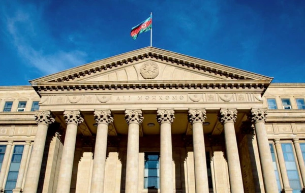 Ali Məhkəmə borc münasibətlərinə daxil olarkən nələrə diqqət edilməli olduğunu açıqlayıb