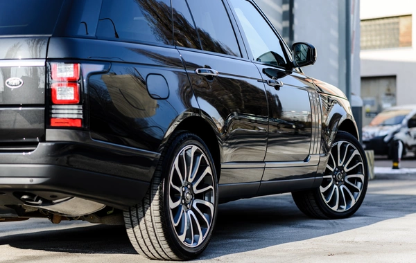 Range Roverdən 11 min manat oğurlayan ayıq sürücü saxlanıldı