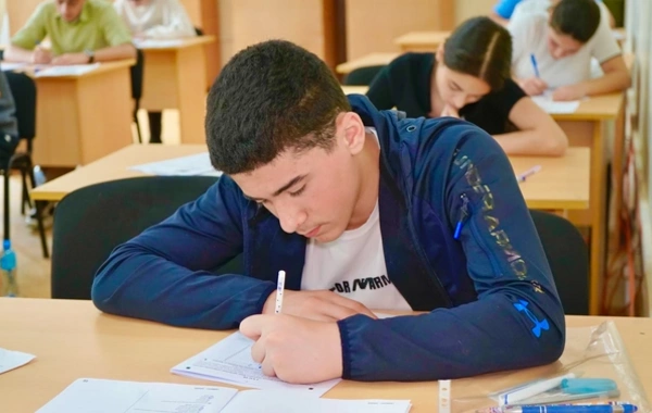 Bu gün 27 mindən çox şagird Azərbaycan dili fənni üzrə imtahan verəcək