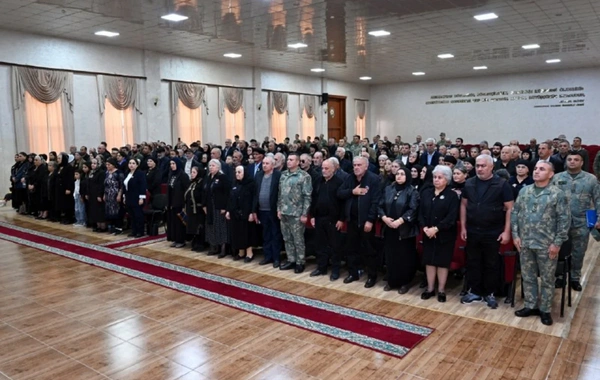 Quru Qoşunlarında şəhid ailələri və müharibə iştirakçıları ilə görüşlər keçirilib