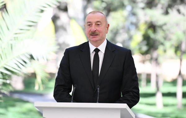 Prezident İlham Əliyev Bakıda Aşıq Ələsgərin abidəsinin açılışında iştirak edib
