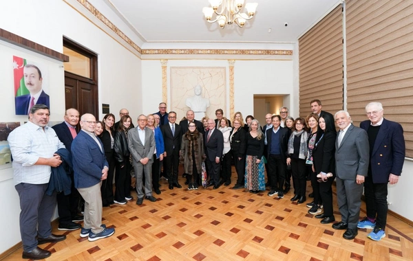 Dövlət Komitəsinin sədri ABŞ-nin Etnik Anlaşma Fondunun nümayəndə heyəti ilə görüşüb