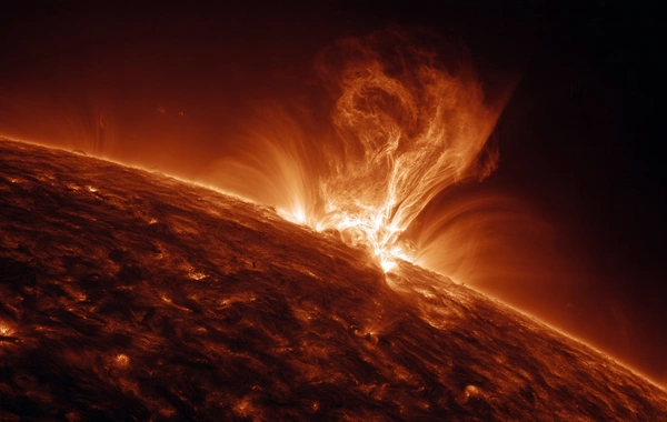 Земля оказалась под влиянием солнечного ветра, исходящего из корональной дыры