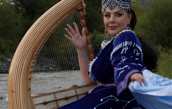 Gülüstan Əliyeva 4 dildə oxuğu mahnını "Musiqi Günü"nə həsr etdi