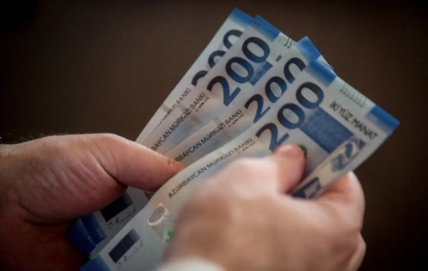 Azərbaycanda orta aylıq əməkhaqqı artıb