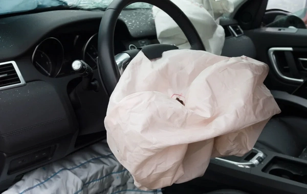 Ağcabədidə avtomobillər toqquşub: Dörd nəfər xəsarət alıb