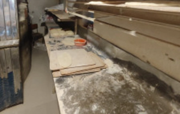 Nərimanov rayonunda unlu qənnadı məmulatlarının emalı müəssisəsində istehsal dayandırılıb