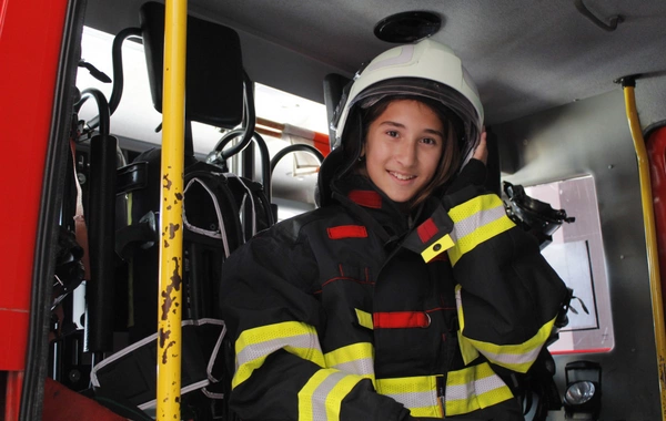 FHN şagird və müəllimlərlə təlim keçirdi