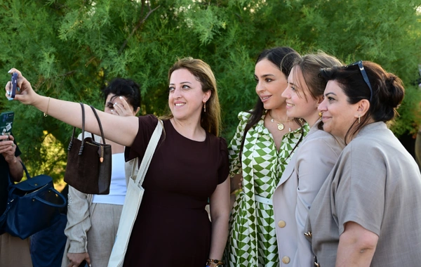 Leyla Əliyeva və Alona Əliyeva Xeyirxahlıq Festivalında iştirak ediblər