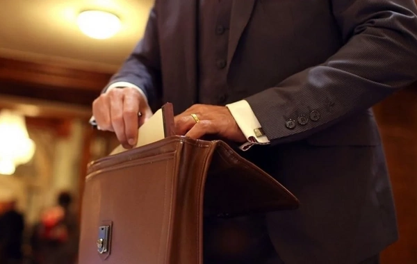 Azərbaycanda torpaqları dəyərindən ucuz satan vəzifəli şəxsə cinayət işi açılıb