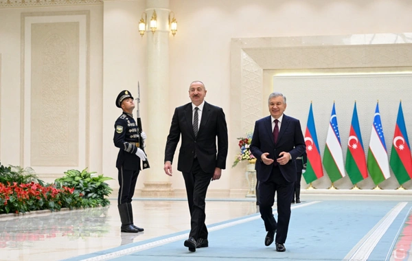Президент Ильхам Алиев поделился видео о визите в Узбекистан