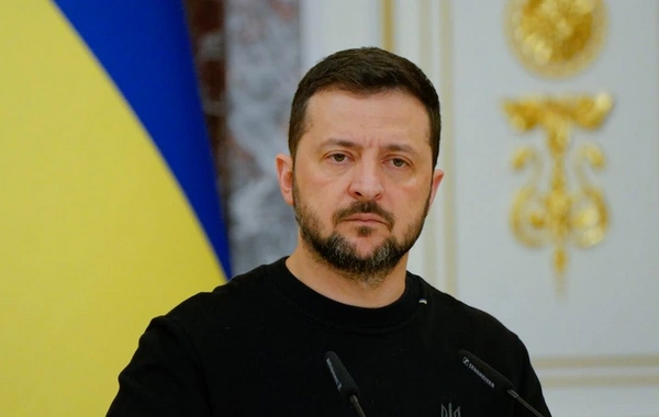 Zelenski: ABŞ-nin Ukraynaya hərbi yardımı dayandırılmayacaq