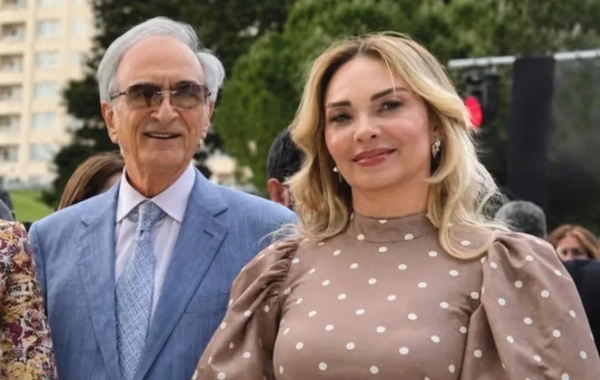 Polad Bülbüloğlunun yeni həyat yoldaşı tanınmış rəqqasə imiş