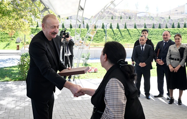 Ilham Aliyev presented apartment keys to residents of the Khorovlu village of Jabrayil district