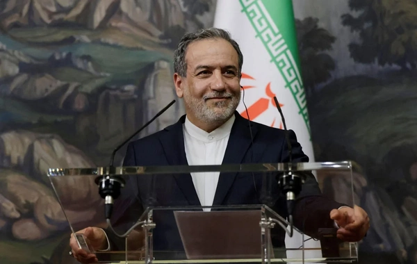 Əraqçi: ABŞ-nin təhdidləri diplomatik prosesə mane olur