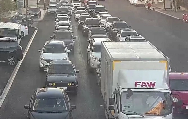 Bakının bu küçələrində sıxlıq var - SİYAHI Bakının bu küçələrində sıxlıq var - SİYAHI