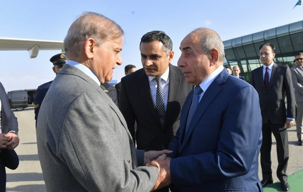 Pakistanın Baş naziri Məhəmməd Şahbaz Şərif Azərbaycana səfərə gəlib