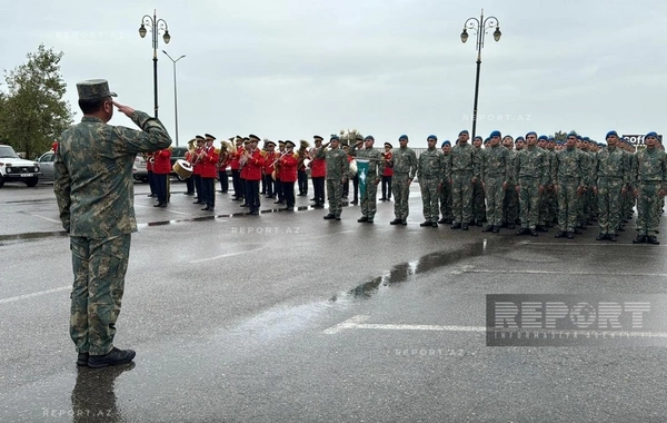 Sumqayıtda Zəfər Günü münasibətilə hərbçilərin yürüşü başlayıb