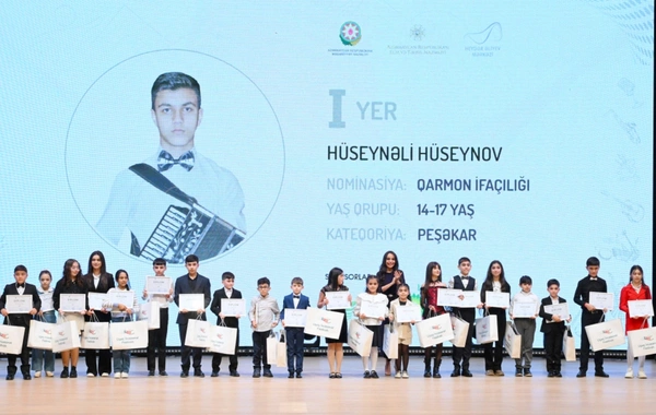 Leyla Əliyeva və Alyona Əliyeva  mükafatlandırma mərasimində iştirak ediblər