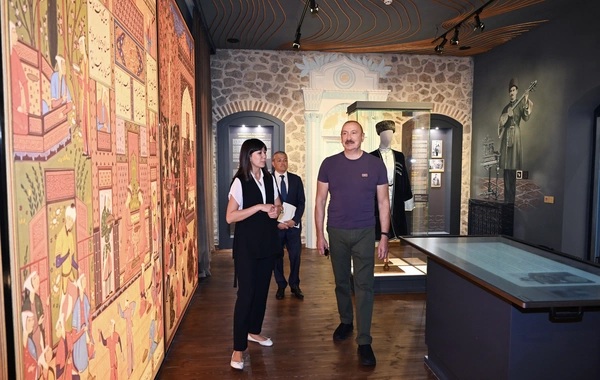 İlham Əliyev Şuşada "Sadıqcanın evi"nin bərpadan sonra açılışında iştirak edib