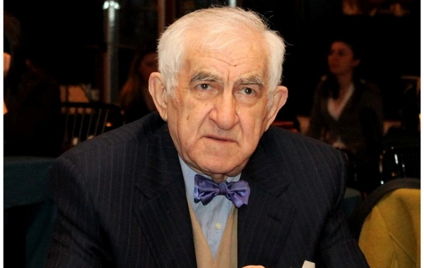 İlham Əliyev Tofiq Bakıxanovu ordenlə təltif edib