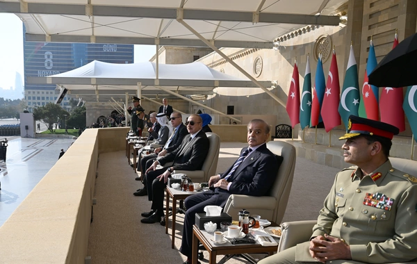 Şahbaz Şərif: Pakistan hərbiçilərinin Azərbaycan və Türkiyə ordusu ilə birgə addımlamasını qürurla izlədim