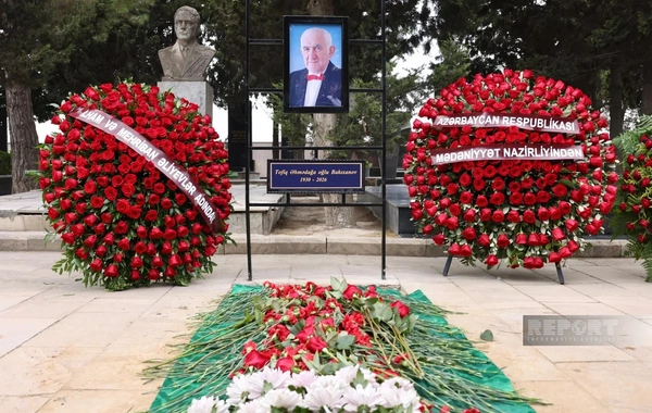 Xalq artisti Tofiq Bakıxanov dəfn olunub