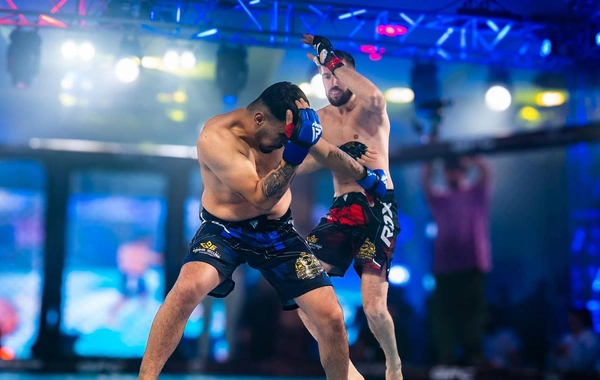 Alim Nəbiyev MMA-də növbəti qələbəsini qazanıb, rəqibini 1-ci raundda nokaut edib Alim Nəbiyev MMA-də növbəti qələbəsini qazanıb, rəqibini 1-ci raundda nokaut edib
