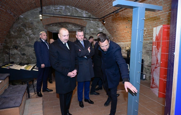 İlham Əliyev və Peter Pelleqrini Bratislavada Devin qəsrində olublar