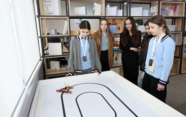 Leyla Əliyeva və Alyona Əliyeva Qubada internat tipli ümumtəhsil məktəbini və STEAM mərkəzini ziyarət ediblər