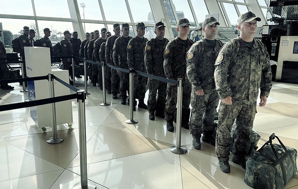 Azərbaycan hərbçiləri BƏƏ-yə getdilər