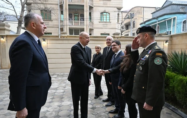 Президент Ильхам Алиев посетил посольство Грузии в Азербайджане и выразил соболезнования