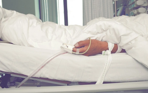 TƏBİB: Təyyarə qəzasında xəsarət alan şəxslərdən ikisinin vəziyyəti stabil kritik ağırdır