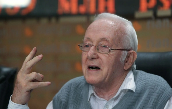 Putinin bioqrafı Roy Medvedev 101 yaşında vəfat edib