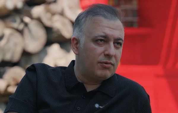 Hüseyndən tənqidlərə cavab: Çörəyimdən olaram