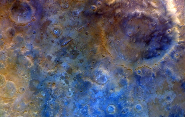 NASA Marsın nadir görüntülərini yayımladı