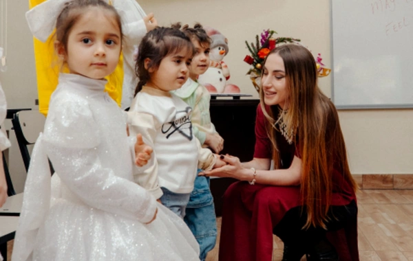 Leyla Əliyeva, Arzu Əliyeva və Alyona Əliyeva "Təmiz Dünya" sığınacağındakı uşaqların bayram sevincinə şərik olublar