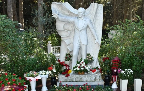 Bu gün dahi sənətkar Müslüm Maqomayevin doğum günüdür