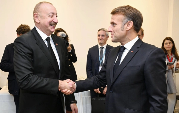 İlham Əliyev Emmanuel Makronu təbrik edib
