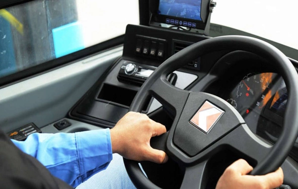 Bakıda avtobus sürücüsü küçədə döyüldü