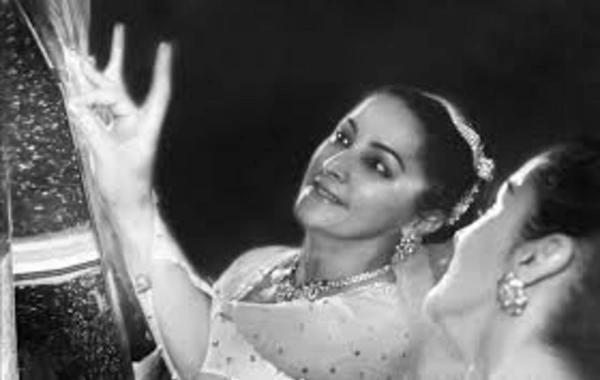 Xalq artisti Əminə Dilbazinin doğum günüdür