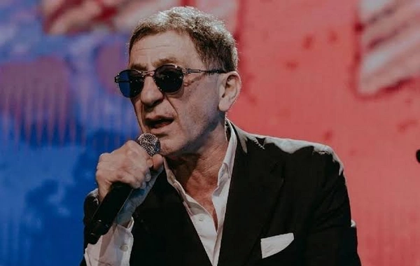Leps jurnalistin sualına əsəbləşdi - "At, madyan, mən sənin ərin deyiləm"