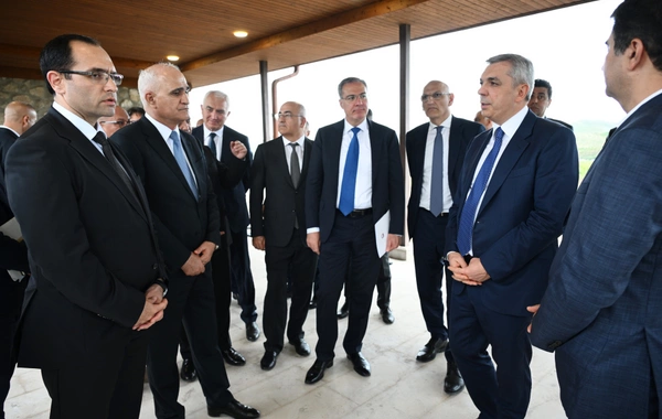 Xocalıda salınmış intensiv bağçılıq təsərrüfatları ilə tanışlıq