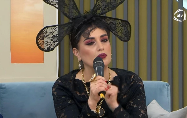 Elza Seyidcahan sənətə gətirdiyi musiqiçi ilə məhkəməlik oldu