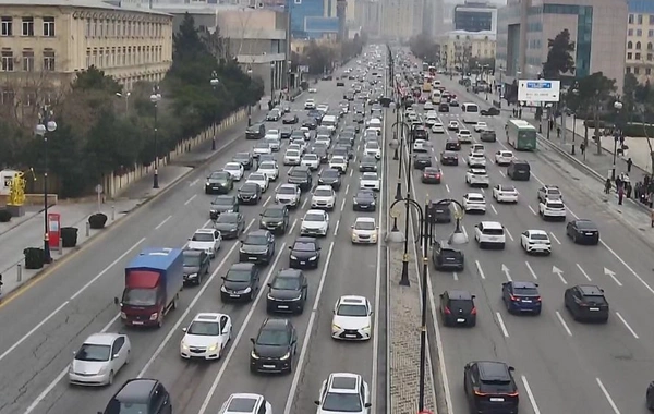 Paytaxtda sıxlıq olan küçələrin siyahısı