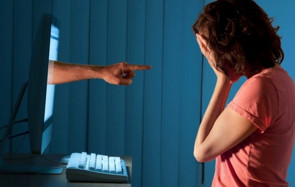 Virtual xuliqanlıq bahalaşacaq: Sosial şəbəkələrdə məsuliyyət və cəzalar sərtləşir