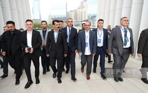 Türkiyə, Gürcüstan və İraqdan olan azərbaycanlı din xadimləri Zəfər parkını ziyarət ediblər