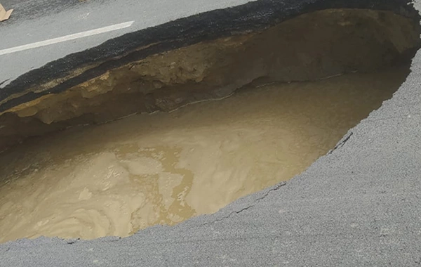 Masazırda yol çökdü